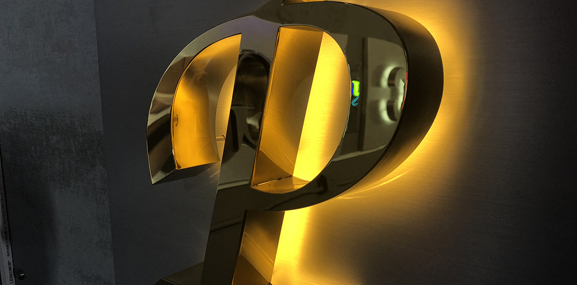 背LED麻豆TV在线观看