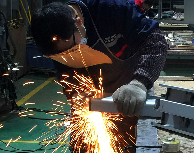 LED麻豆TV在线观看厂家讲述楼顶麻豆TV在线观看薄板焊接时需要满足哪些条件 LED麻豆TV在线观看厂家讲述楼顶麻豆TV在线观看薄板焊接时需要满足哪些条件