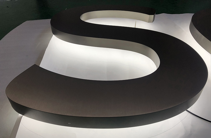 LED金属拉丝背麻豆TV在线观看生产制作的几个注意事项 LED金属拉丝背麻豆TV在线观看生产制作的几个注意事项