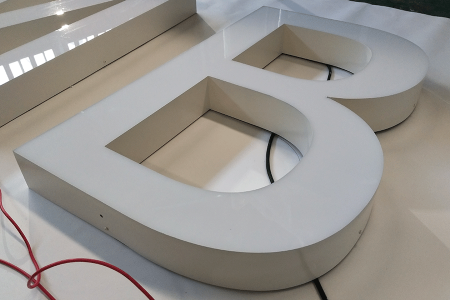 亚克力字和树脂字的5个主要区别是什么？