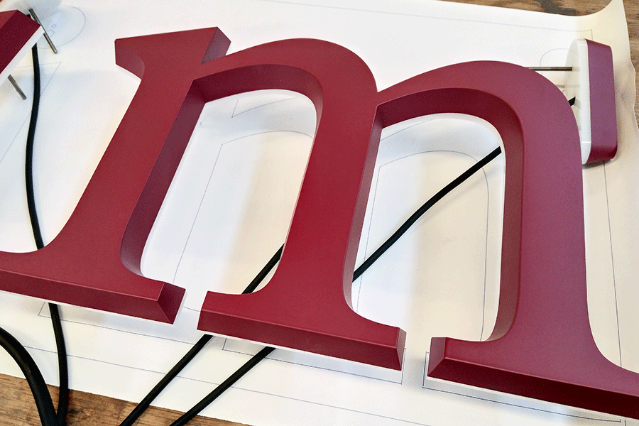 迷你字制作门头招牌有什么优势？