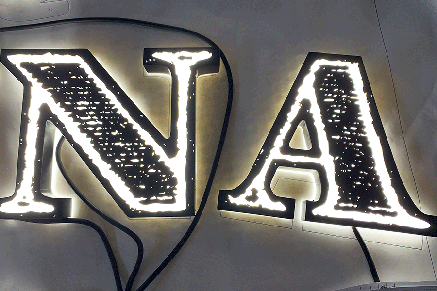 迷你字发光标识牌制作有什么优势特征？