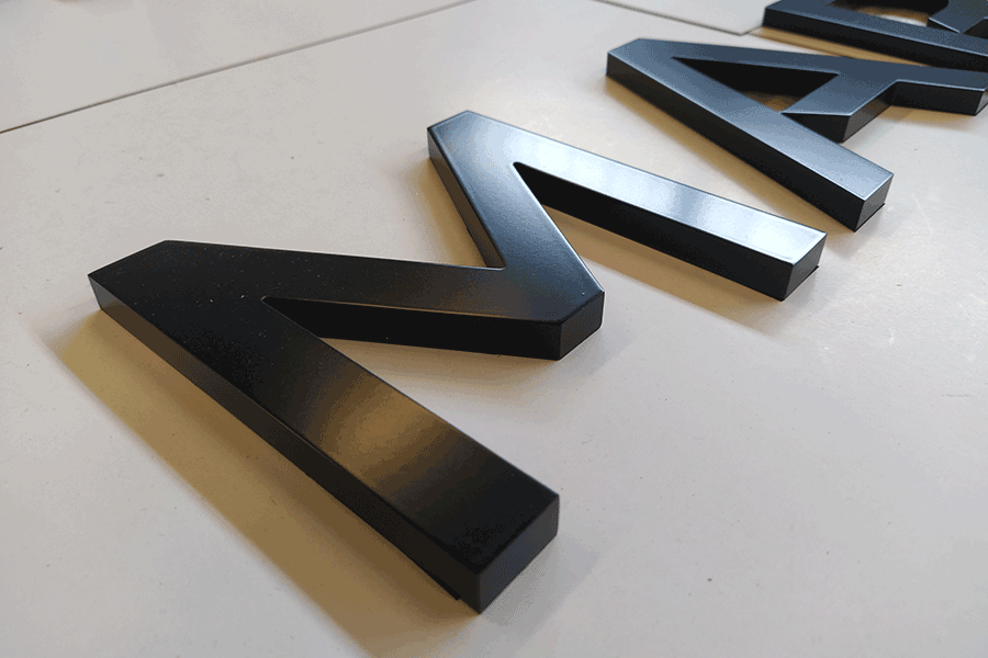 设计制作金属实心字有哪些亮点和制作工艺？