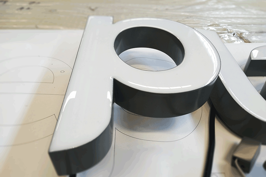 设计制作树脂字发光标识牌有哪些工艺流程？